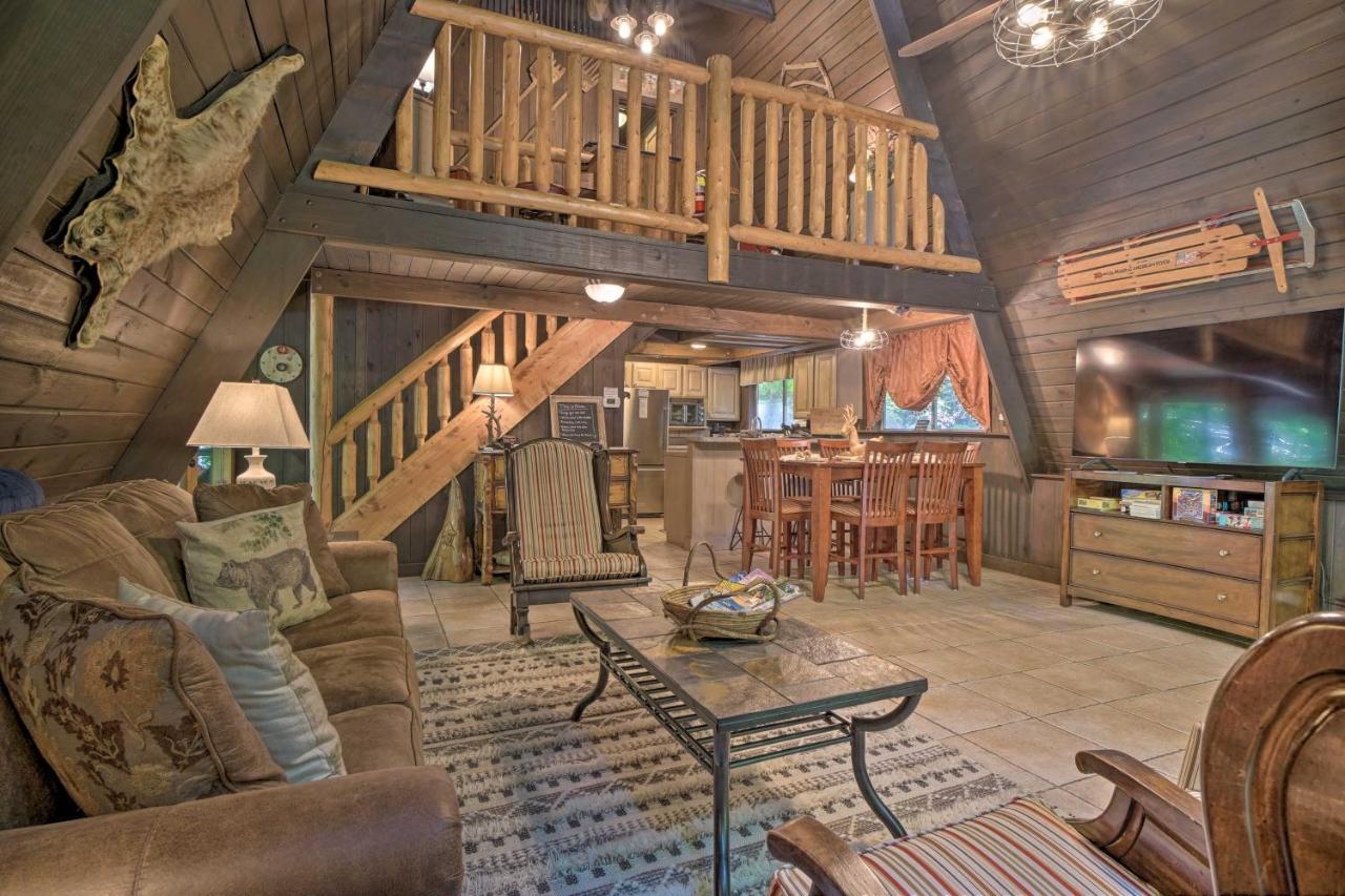Snuggle Inn In The Heart Of Chalet Village! جاتلينبرج المظهر الخارجي الصورة