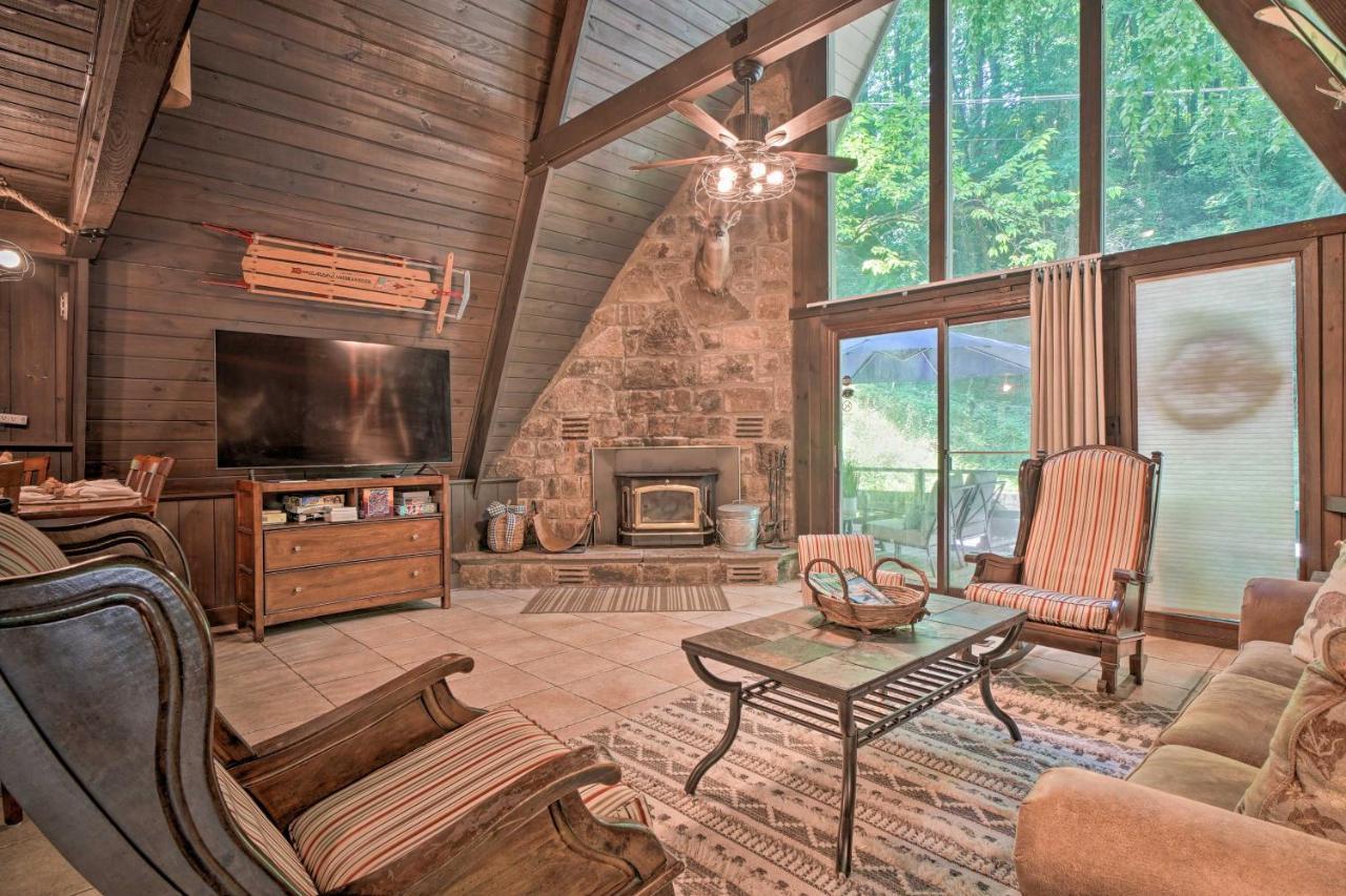 Snuggle Inn In The Heart Of Chalet Village! جاتلينبرج المظهر الخارجي الصورة